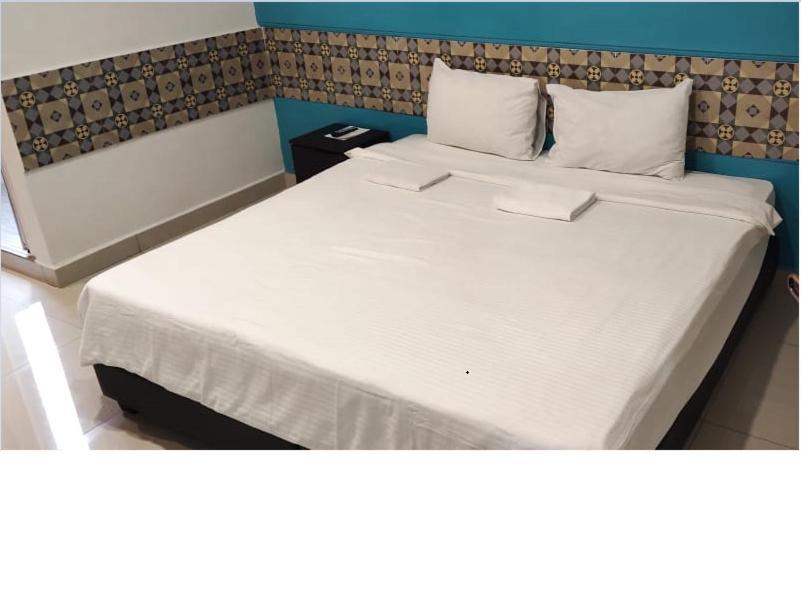 Grand Fc Hotel Джордж Таун Екстериор снимка